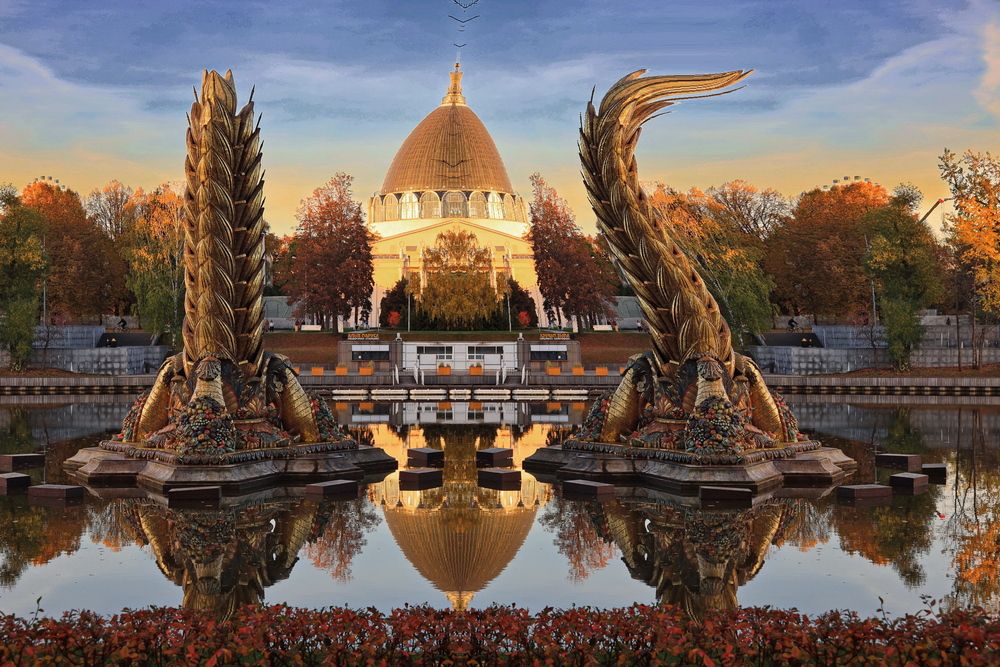 Октябрьский вечер на ВДНХ