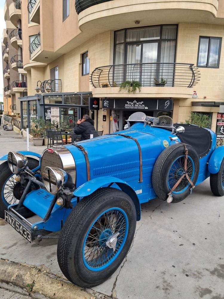 Photo #13126447