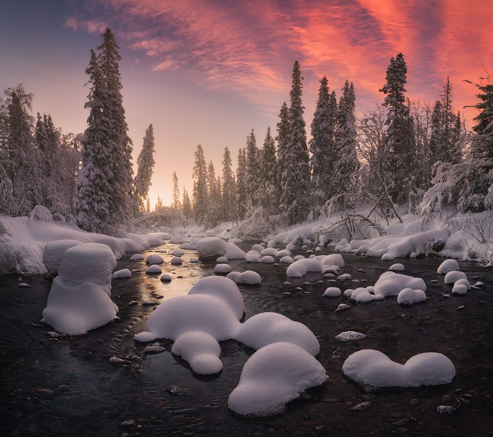 Photograph by Dmitry Medyancev