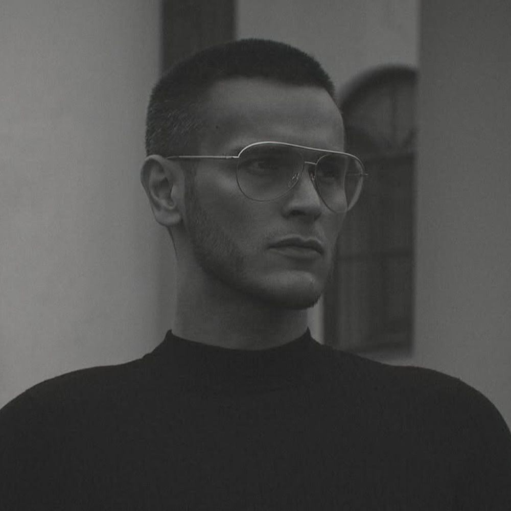 Фотография автора Дмитрий Петров