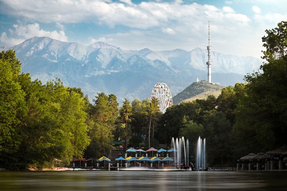 City near the mountains
