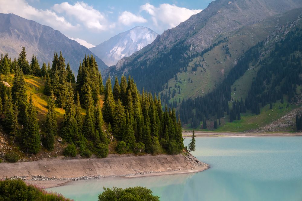 Mountain lake