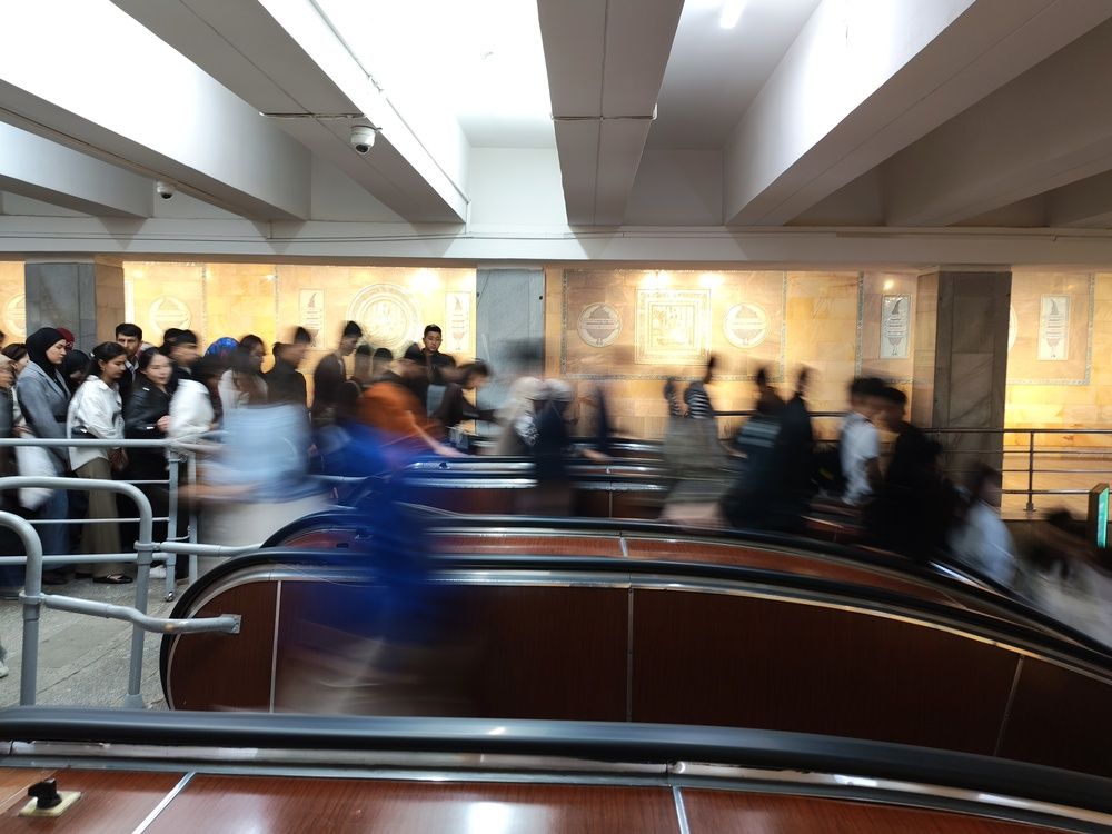 Photograph by Hvabek Kim