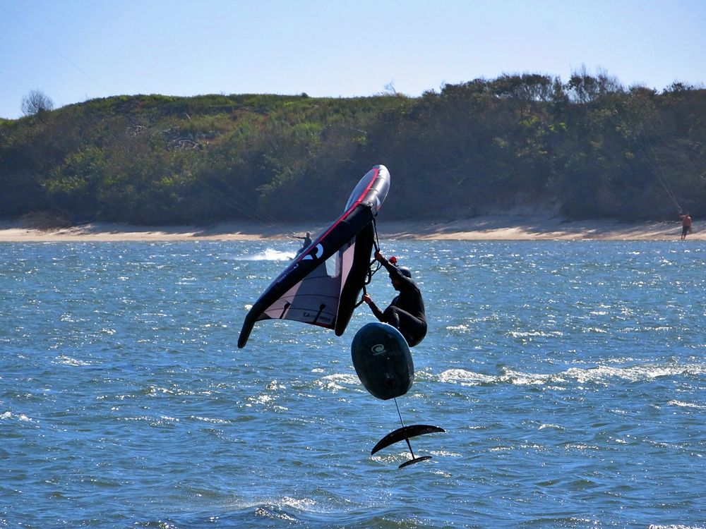 kitsurfing training