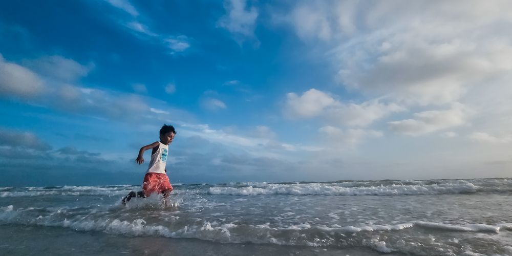 Running with the Waves