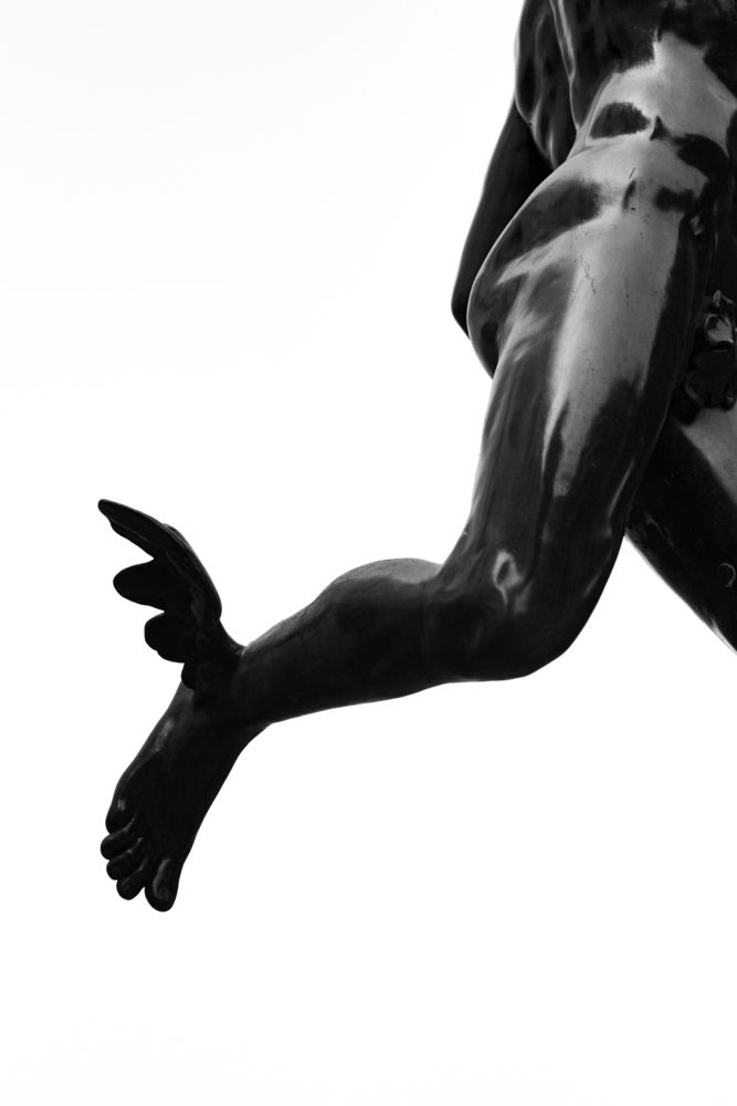 Hermes and her fashionable sandals