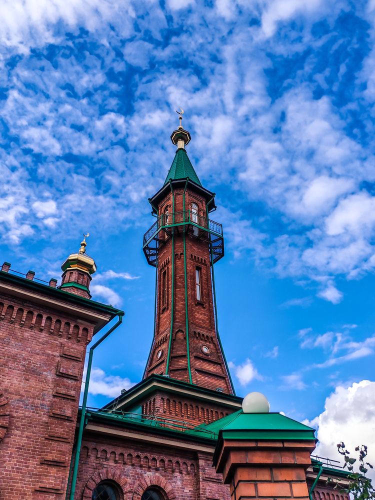 Упираясь в небо