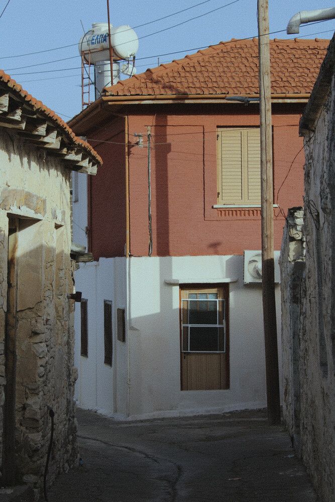 Colours in Omodos.