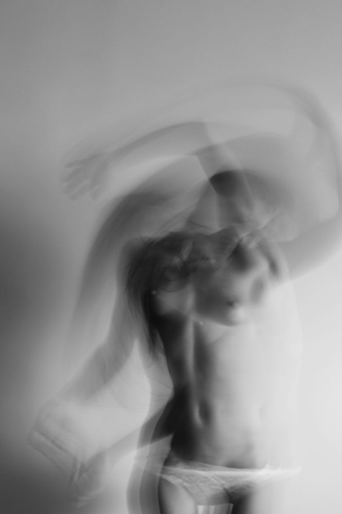 Abito il Mio Nudo // Wearing My Skin