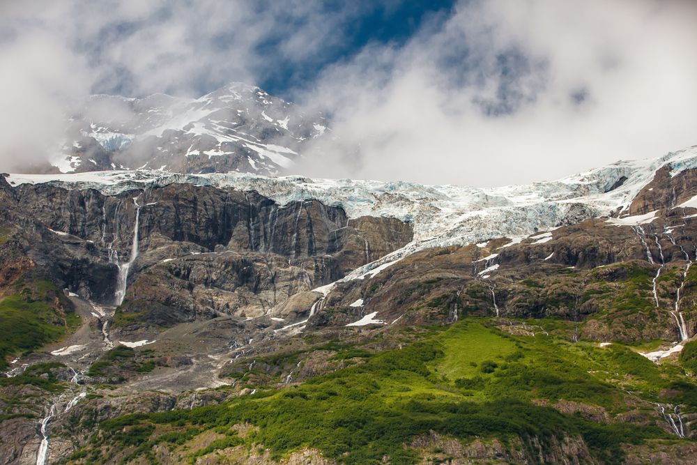 Photograph by Igor Galloway