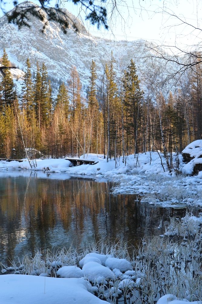 Морозное утро на гейзеровом озере.