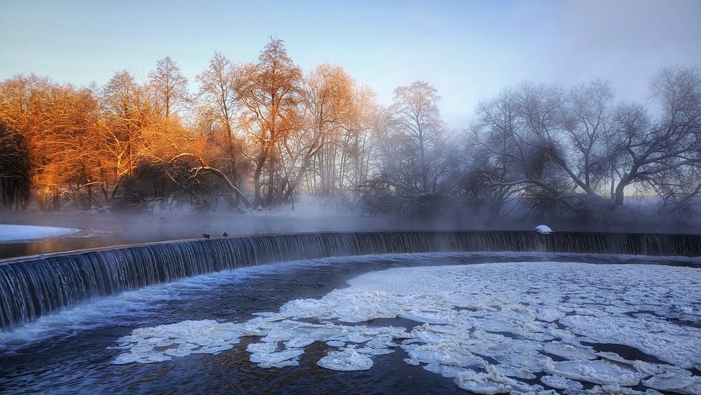 Photograph by Leanid Kulpo