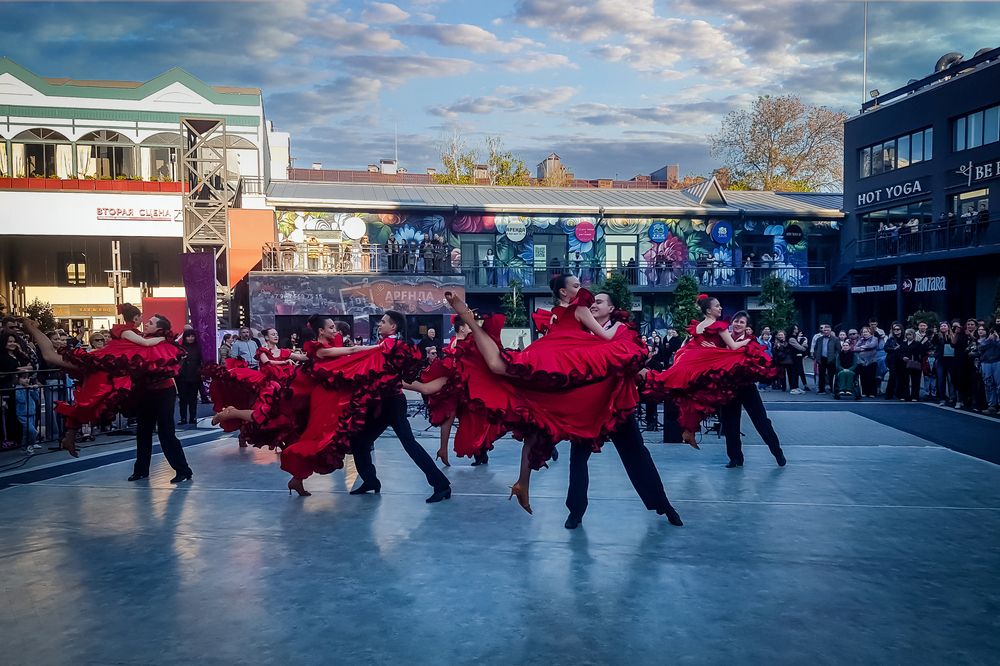 АРТ КВАДРАТ