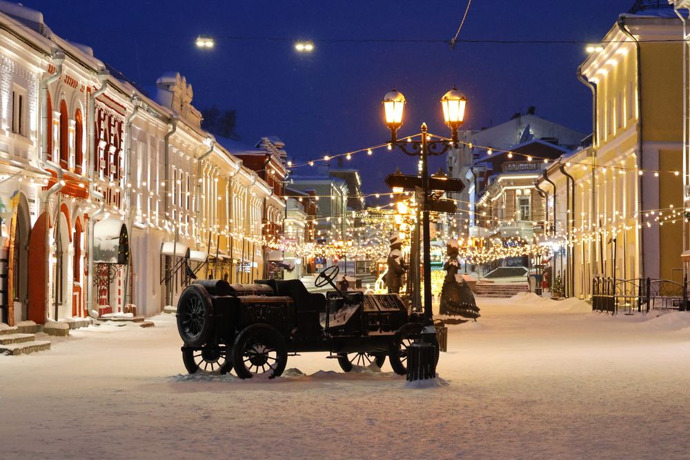 Вечер  в городе