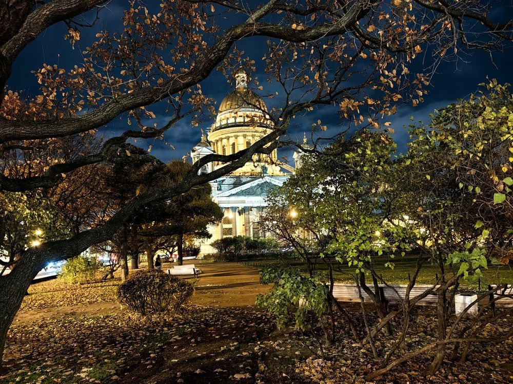 Photograph by Roman Shturman