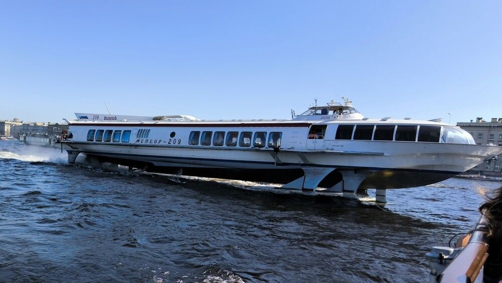 Судно на подводных крыльях