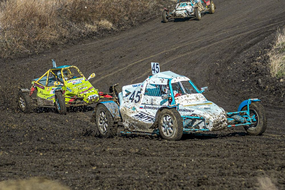 Фотография автора Олег Васильев