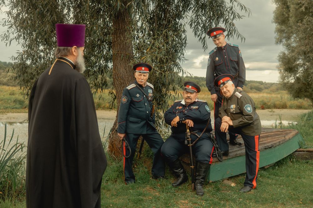 Казаки и батюшка Яков