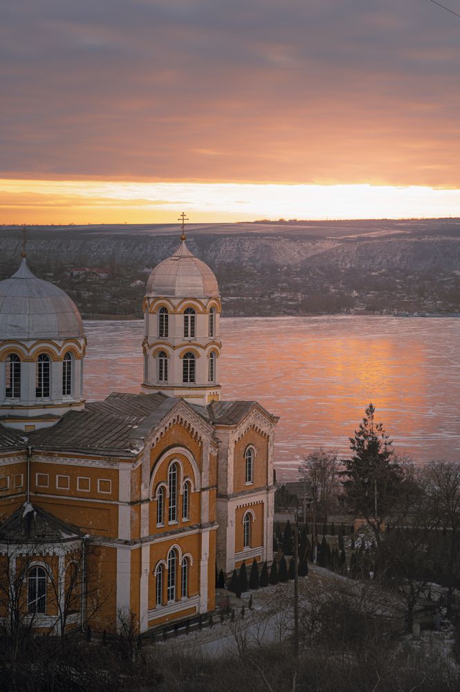 Фотография автора Олег Сухенко