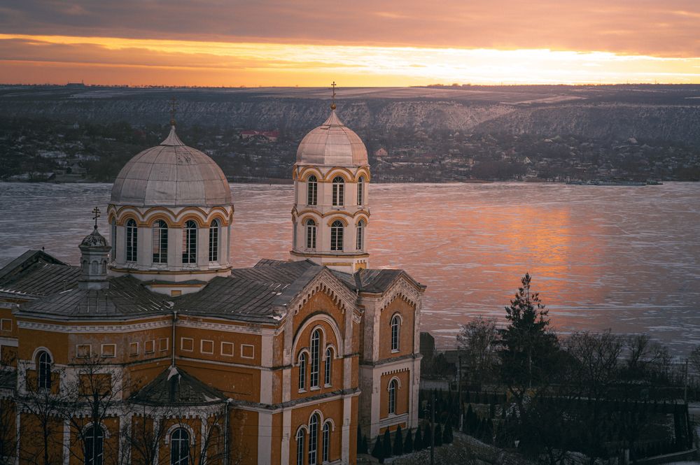 Фотография автора Олег Сухенко
