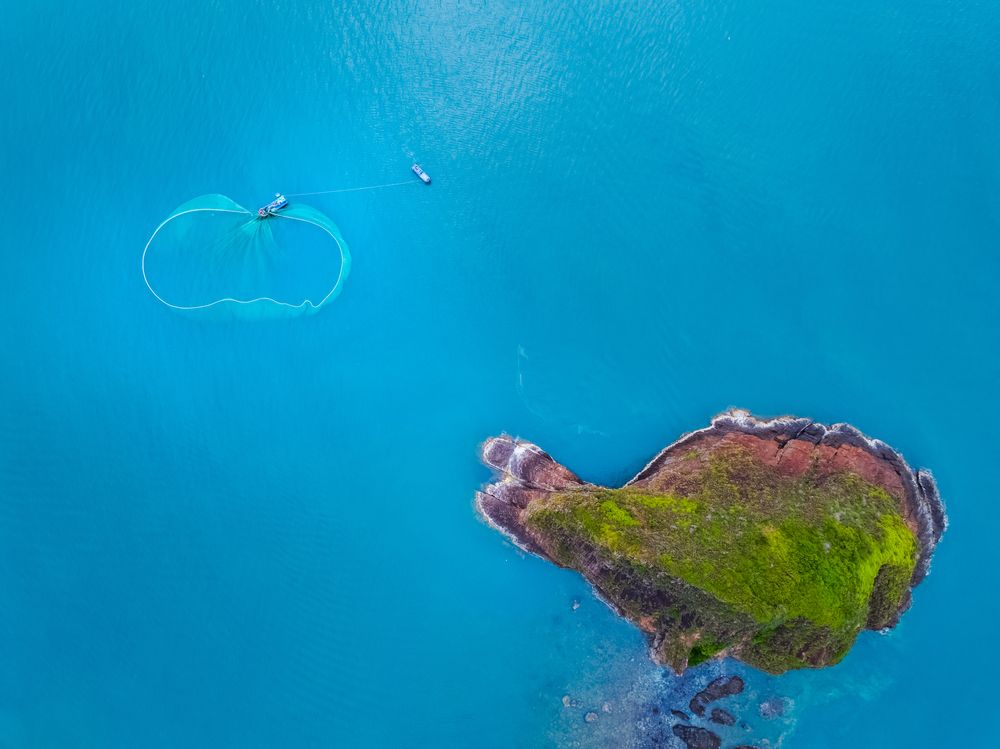 Photograph by Lê Huy Anh