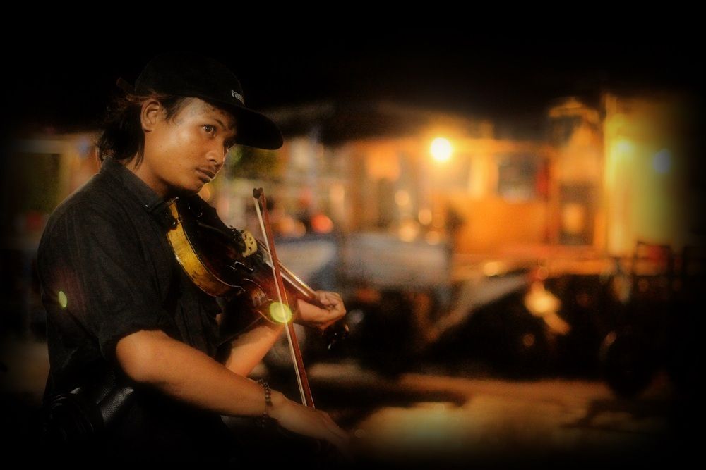 Aldi the Violinist