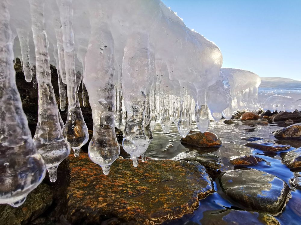 Лёд Байкала