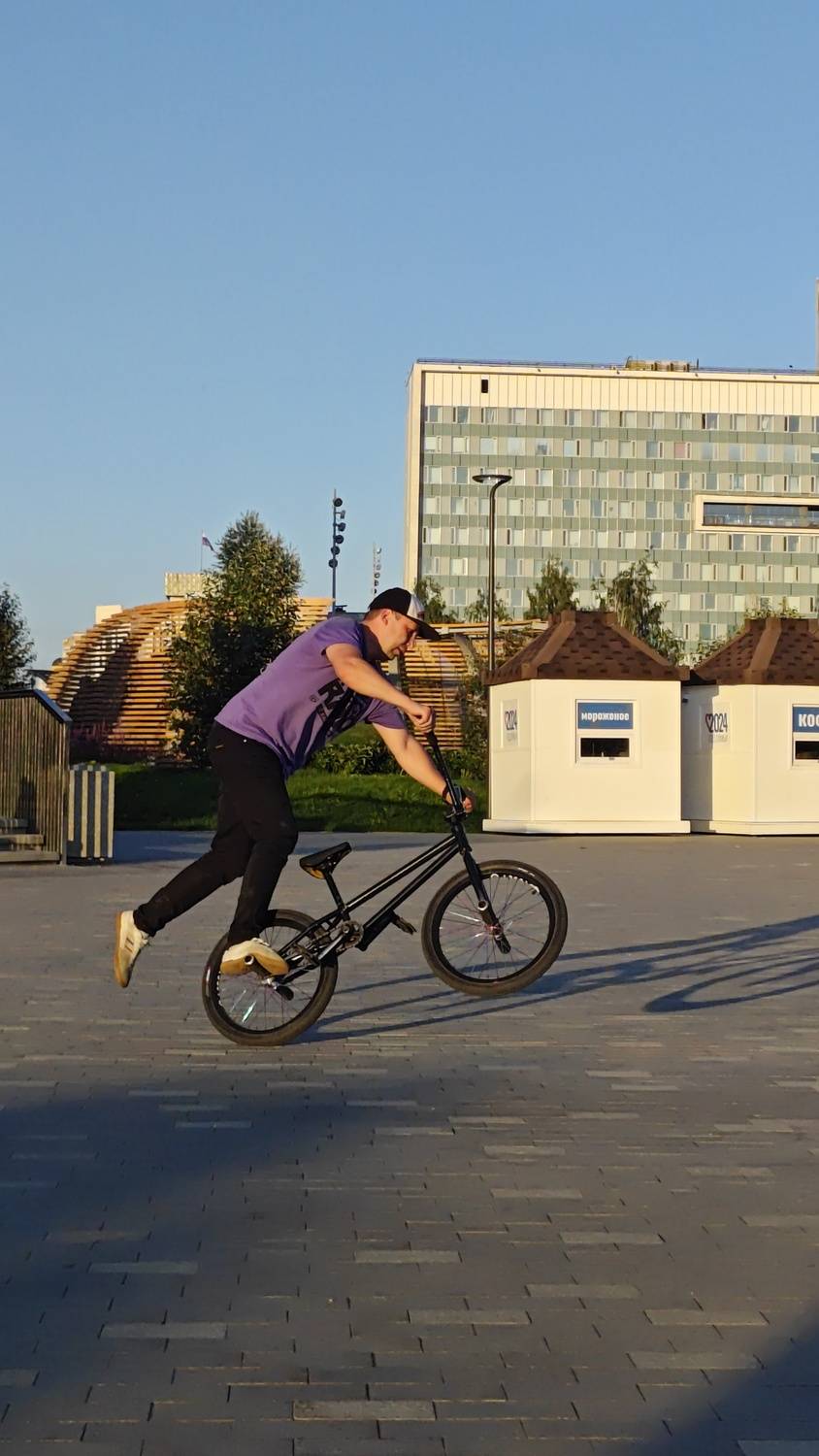 Photo #13210140