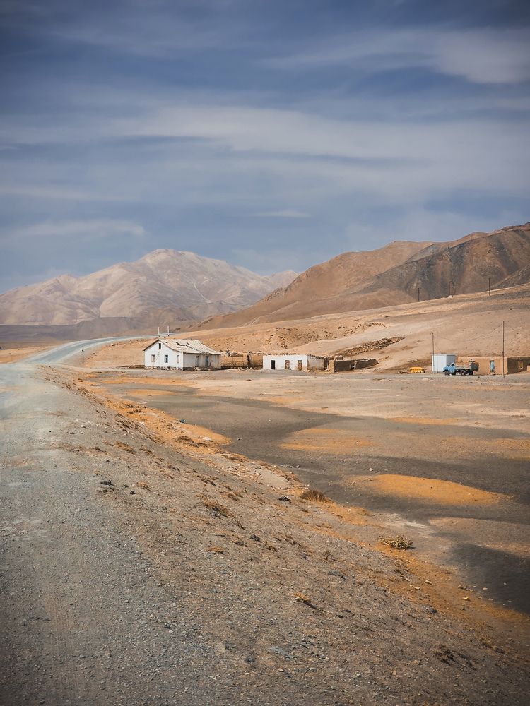 Pamir on two wheels