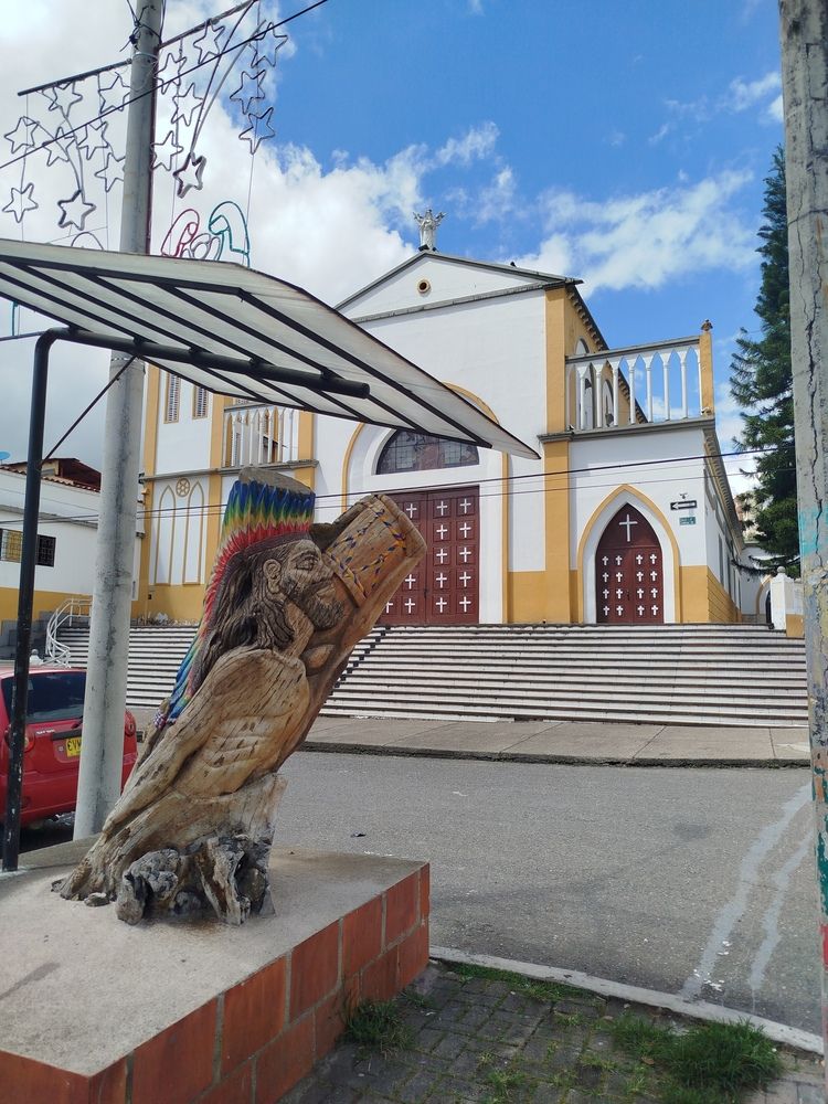 Photo #13215503