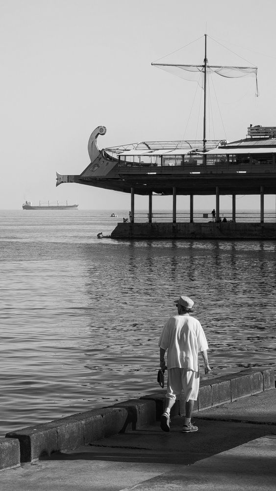 Фотография автора constantnine