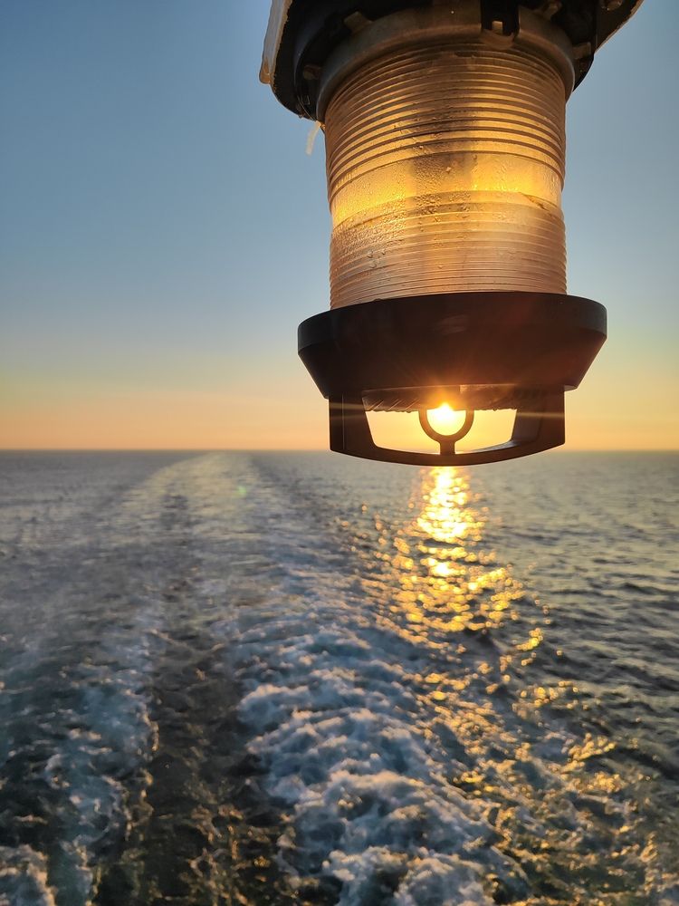Stern Light