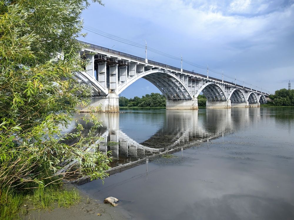 Мост через реку Бия