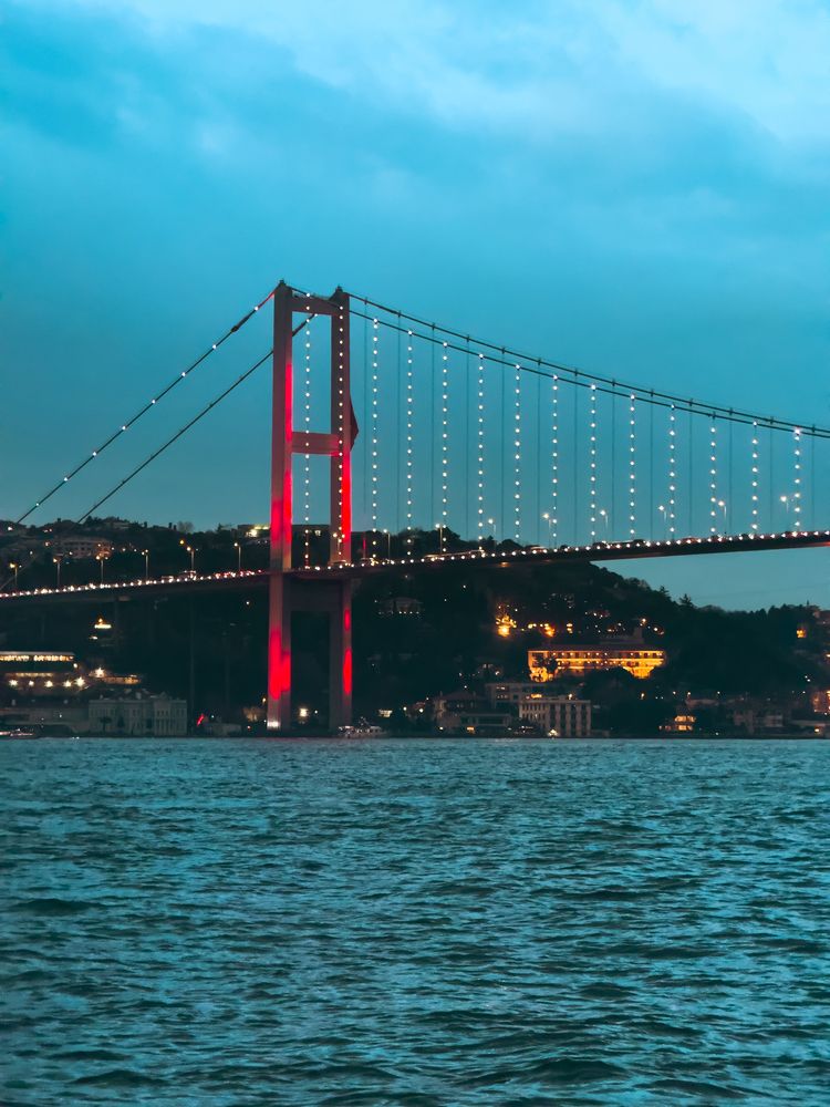 Фотография автора Lyuboslav Bochev