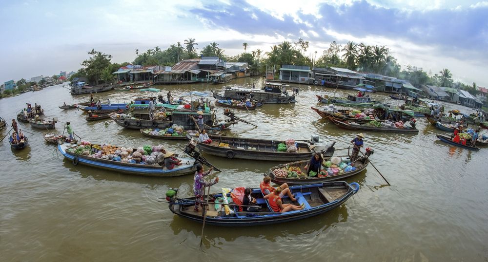 Market on the river