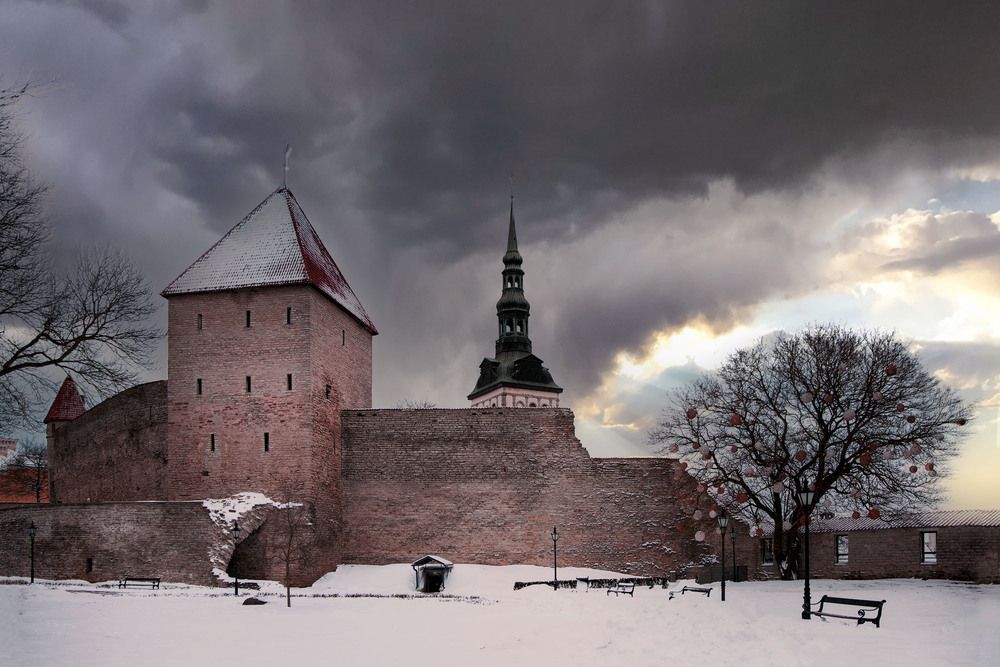 Winter City Walls