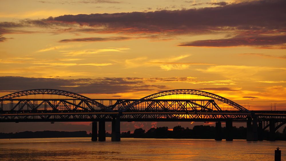 Борский мост на Волге