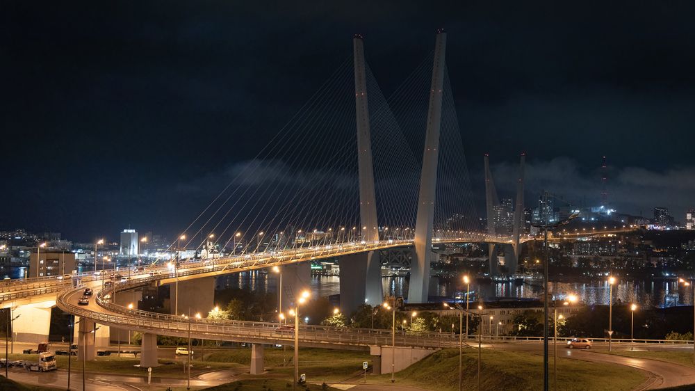 Фотография автора Олег Толстов