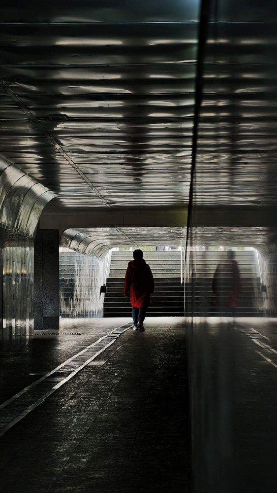 Движение двух миров