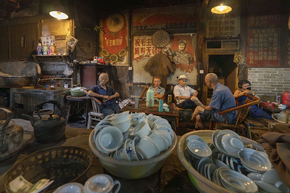 Old times, old teahouses, old friends!