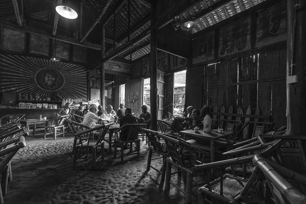 Old times, old teahouses, old friends!
