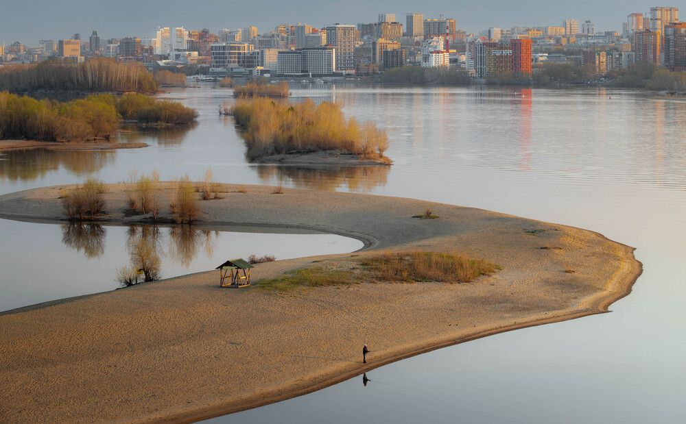 Фотография автора Олег Шмельков