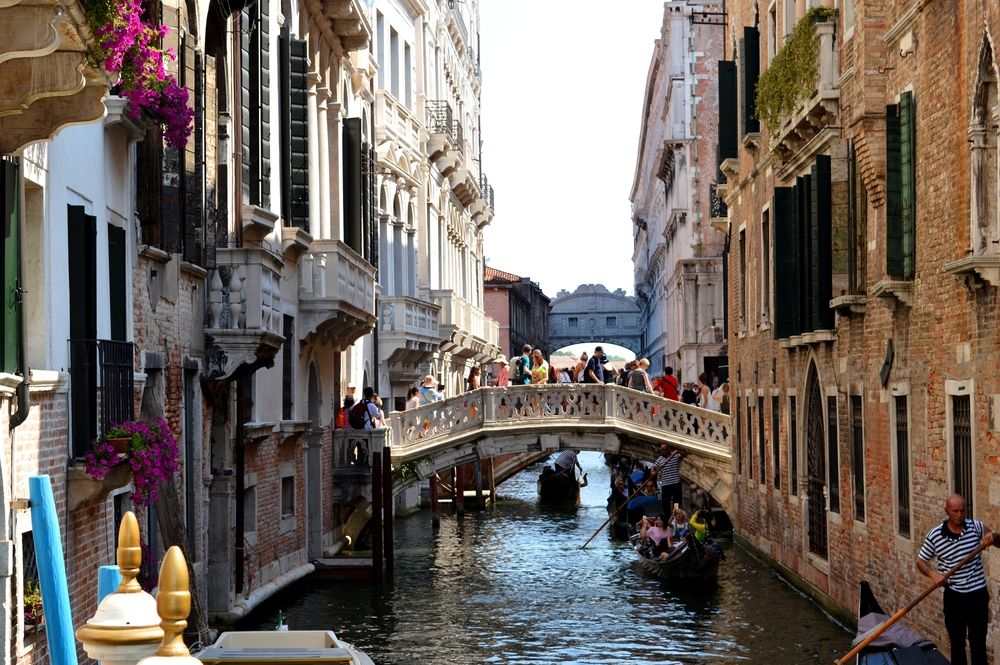 Город мостов.