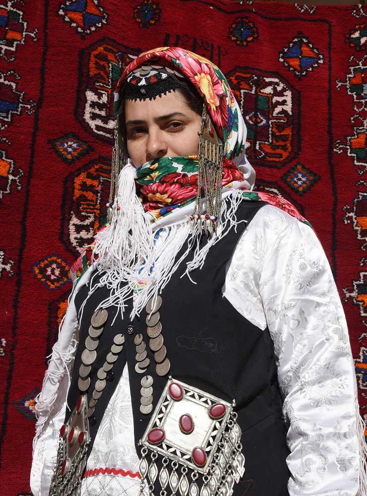 Girl from Kurmanje