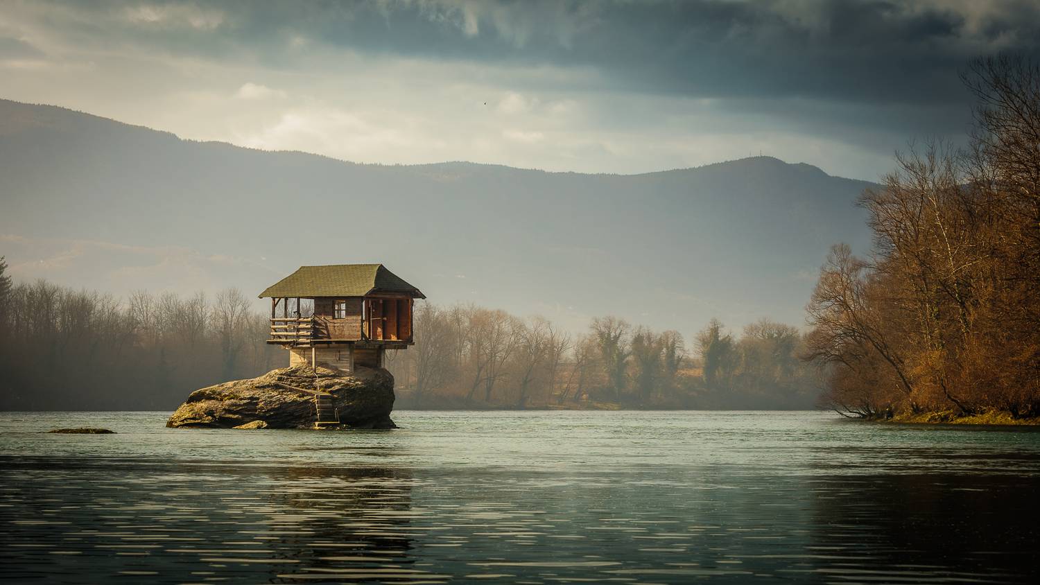 House on Drina river