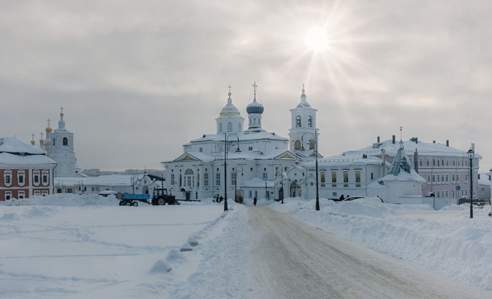 Снежная зима