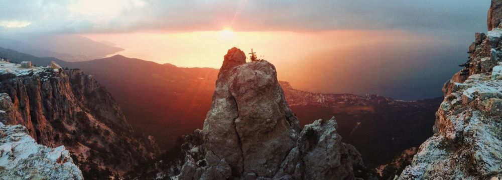 Рассвет на Ай-Петри в феврале