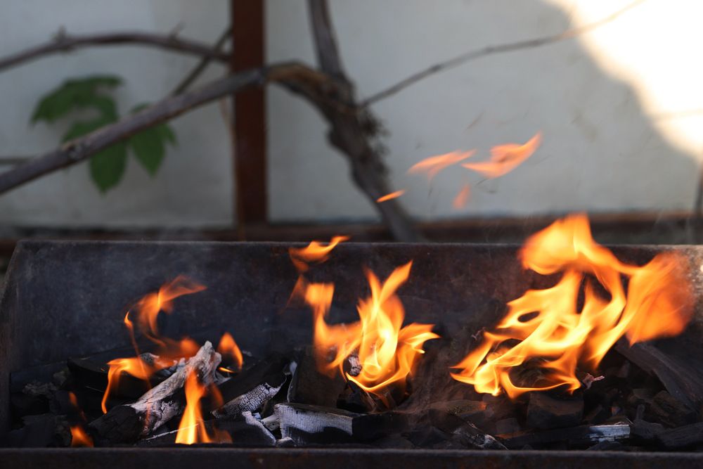 Языки пламени.