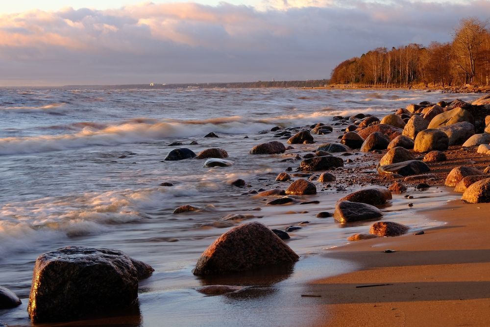 камни, берег и вода