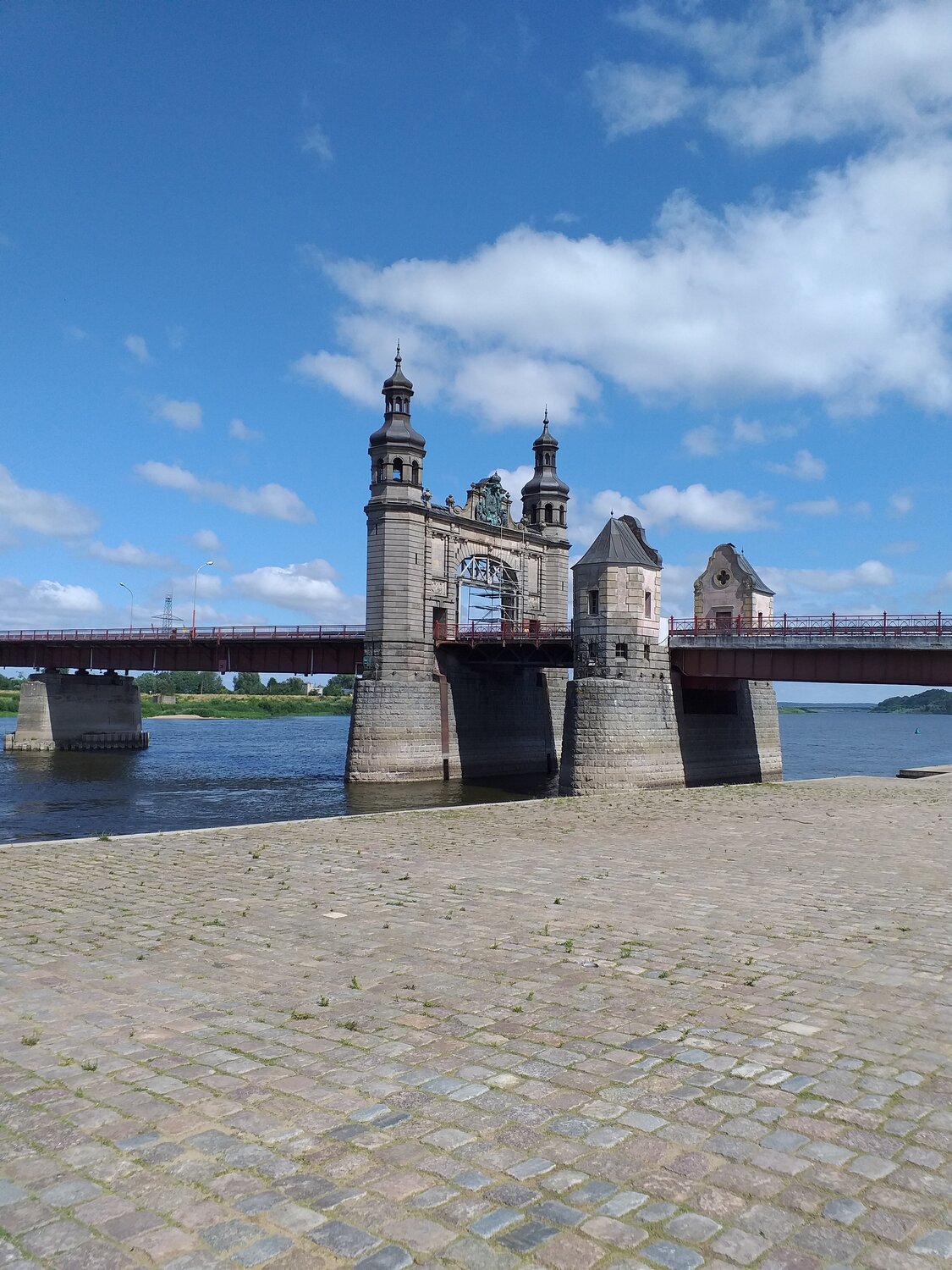 Photo #13266570